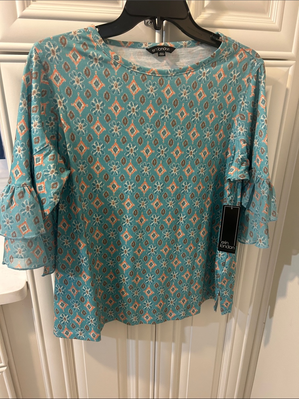 erin london Turquoise & Peach Geometric Ruffle Sleeve Blouse